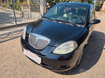 Lancia Ypsilon 1.2 Argento