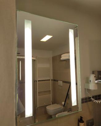 Specchi con Luci integrate