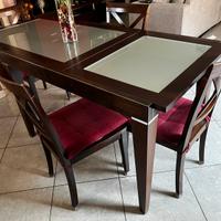 Tavolo da pranzo allungabile con sedie