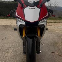 Yamaha YZF R1 2015