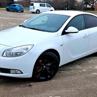 opel insignia perfetta 
