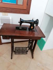 Macchina da cucire vintage 