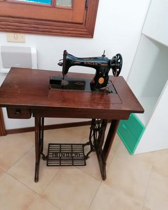 Macchina da cucire vintage 
