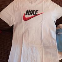 T-Shirt Nike bianca mis. XL cotone 100% Nuova Mag.