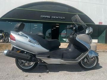 Suzuki Burgman 650