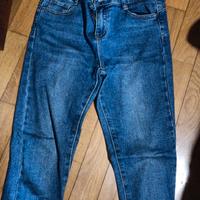 pantaloni jeans 