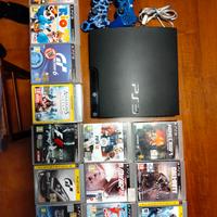 PlayStation 3 più 13 giochi e 2 controller 