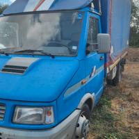 IVECO DAILY 35.10 TURBO PER RICAMBI