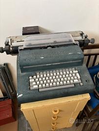 Macchina da scrivere