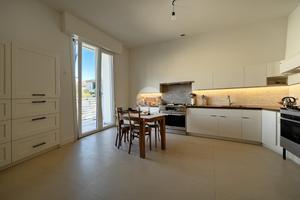 3 LOCALI A SAN MAURO PASCOLI