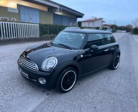 Mini Cooper Neopatentati