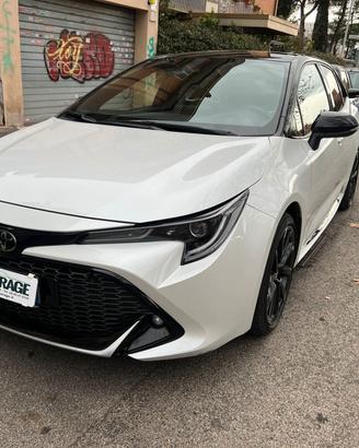 Toyota Corolla GR SPORT 1.8 Hybrid