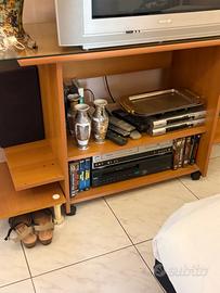 Mobile porta TV in legno con piano e route