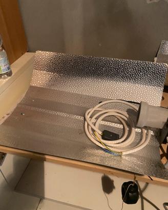 Lampada “grow box” serra