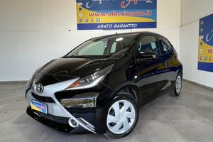 TOYOTA Aygo 1.0 VVT-i 69 CV 5 porte x-play