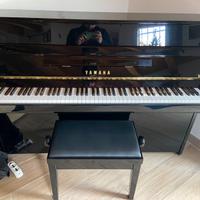 Pianoforte Yamaha B1