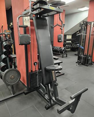 PECTORAL MACHINE TECHNOGYM