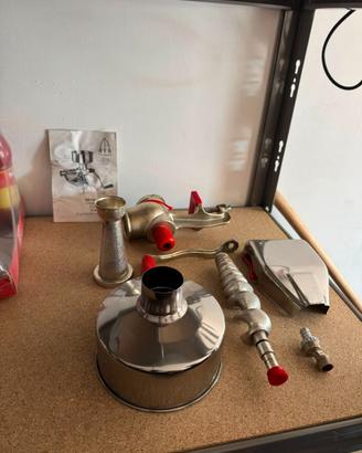 TRE SPADE spremi pomodori manuale