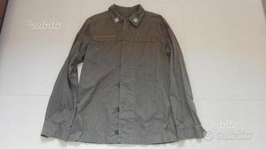 Giacca militare con bottoni verde estiva