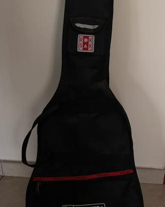 chitarra classica Eko con custodia