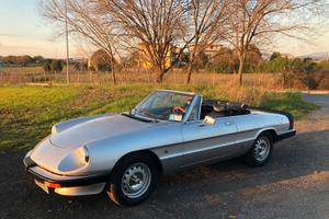 Alfa Romeo Spider 2.0