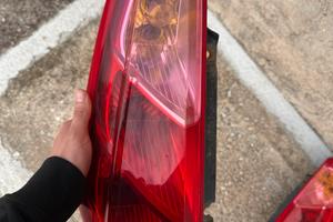 Coppia stop posteriori fiat grande punto