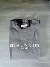 T shirt givenchy