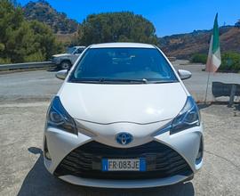 Toyota Yaris 1.5 Hybrid 5 porte Business