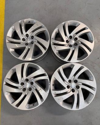 4 cerchi usati 18 pollici originali Range Rover Ev