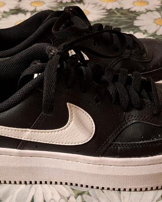 Nike Sneaker Court Vision Alta

