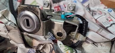 Serratura sella emergenza Honda x adv 