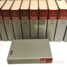 12 vol Storia d'Italia + 1 vol Storia dei GreciI.M
