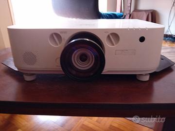 Proiettore NEC PA621U