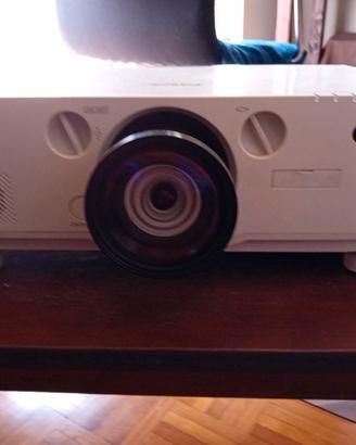 Proiettore NEC PA621U