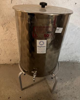 Serbatoio da 50 litri in acciaio inox per vino