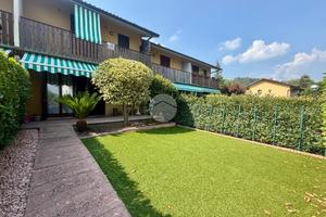 VILLA A SCHIERA A TRESCORE BALNEARIO