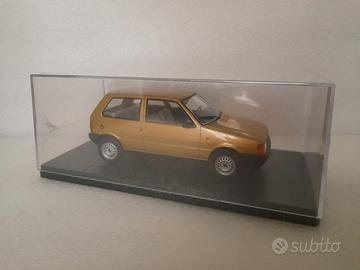 FIAT UNO 45 ANNO 1983 SCALA 1-24