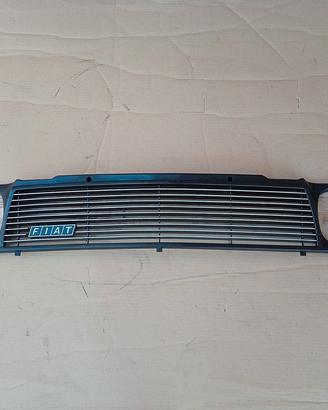 Mascherina anteriore per FIAT 127 d'epoca 1978