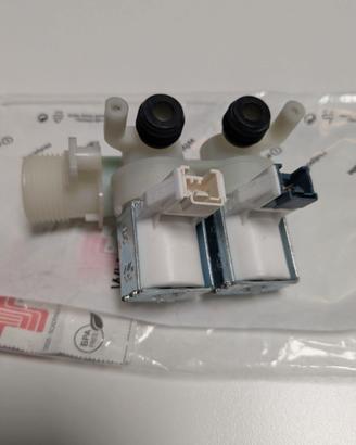 Elettrovalvola doppia Lavatrice Ariston C00110333