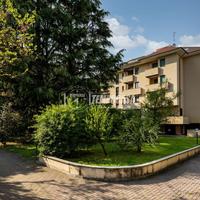 Tre Locali doppi servizi con box doppio e cantina