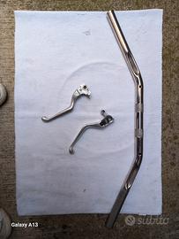 Manubrio e leve Harley Davidson 883 