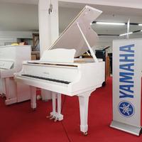 Pianoforte a mezza coda yamaha c3 bianco lucido