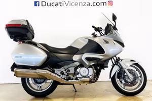 HONDA Deauville 700 700