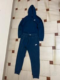 Tuta Nike con cappuccio – Taglia M