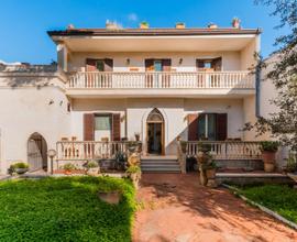 Villa - Adelfia