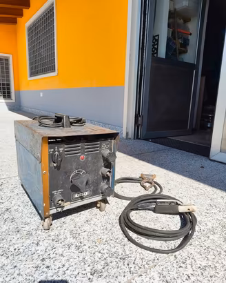 CEM SV260 – Saldatrice professionale 260A 220/380V