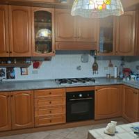 cucina in legno ad angolo