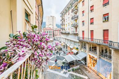 4 LOCALI A LA SPEZIA