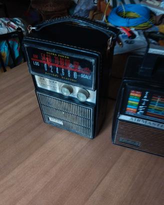 Stock due radio vintage non testate