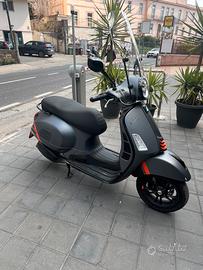 Vespa GTS 300 Super Sport ABS - Dicembre 2022 -
